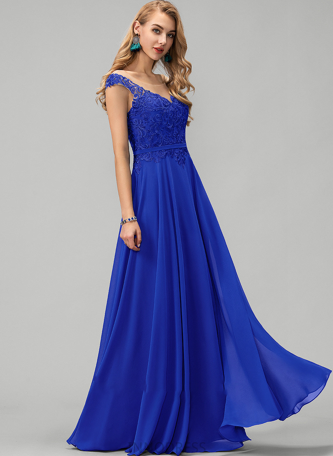 Neck Lace Chiffon With Marianna A-Line Floor-Length Scoop Sequins Prom Dresses
