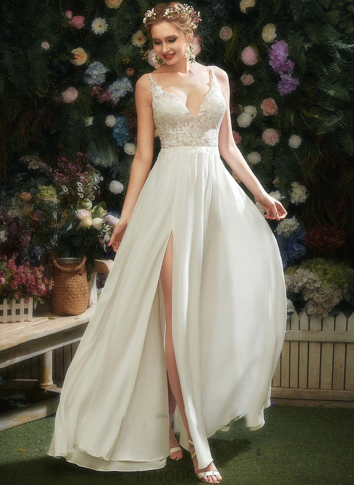 V-neck Lace With Floor-Length Front Wedding Dress Split Madisyn A-Line Wedding Dresses