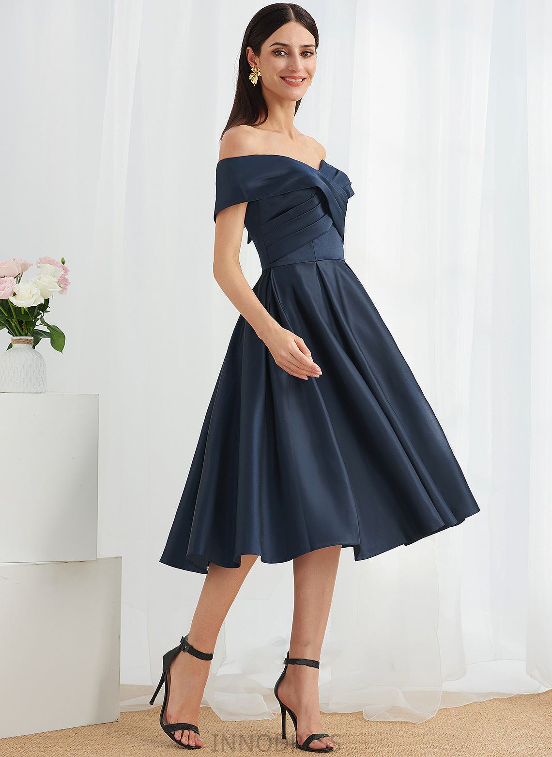 Embellishment Silhouette Fabric A-Line Off-the-Shoulder Pockets Knee-Length Length Neckline Cindy Straps Natural Waist