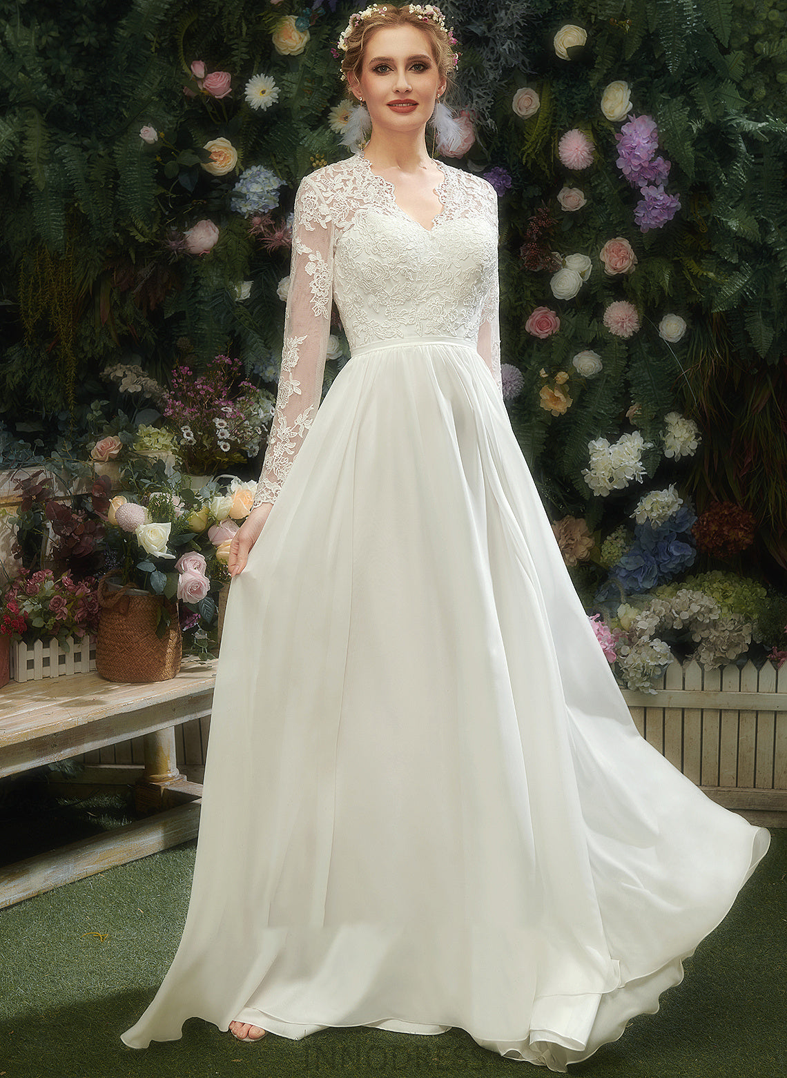With Wedding Dress V-neck Floor-Length Savannah A-Line Wedding Dresses Lace