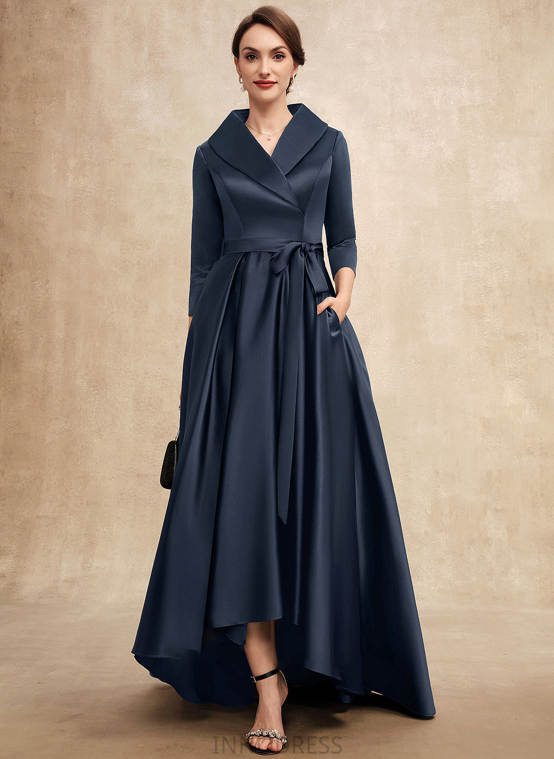 A-Line Mother of the Bride Dresses the Asymmetrical of Skyler Pockets Dress Satin Mother Bride Bow(s) With V-neck