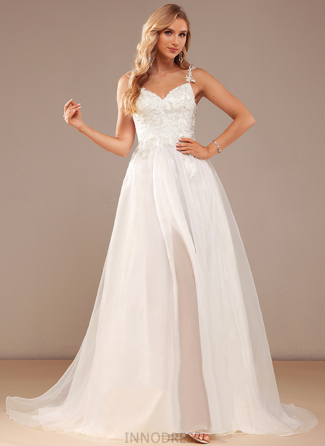 Dress Wedding Dresses Wedding Irene Front Court Split Organza Ball-Gown/Princess Lace Train With Lace V-neck