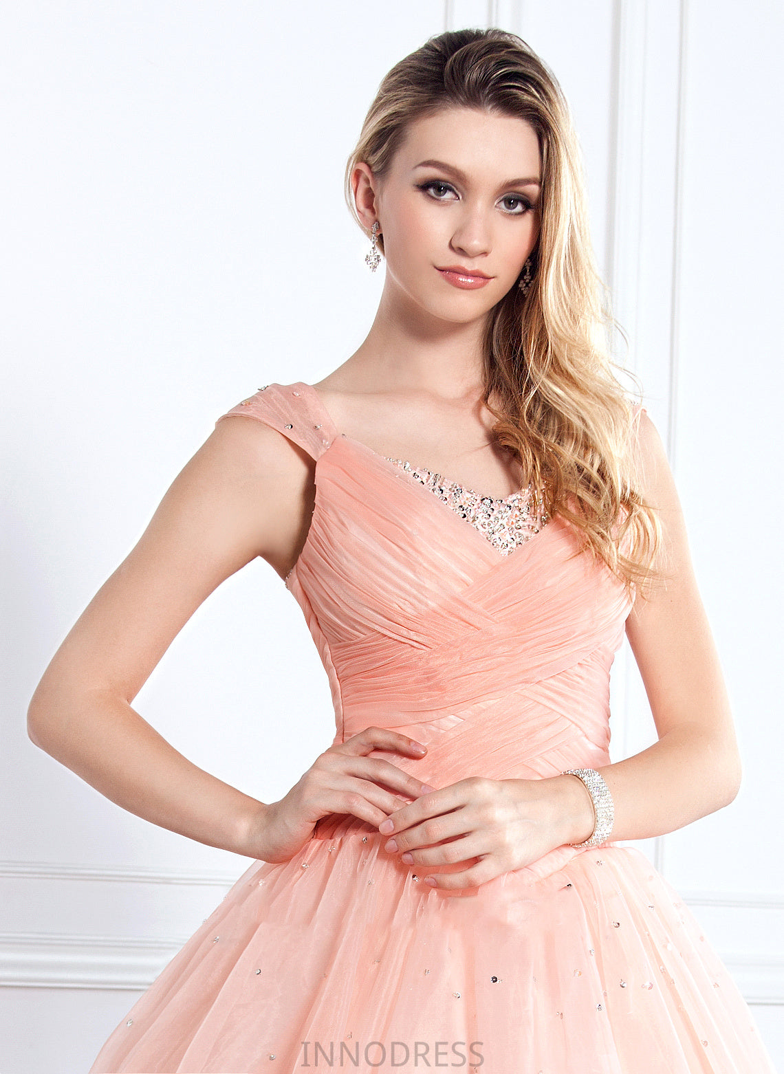 Prom Dresses Ball-Gown/Princess V-neck Organza Ruffle Sequins With Shayla Beading Floor-Length