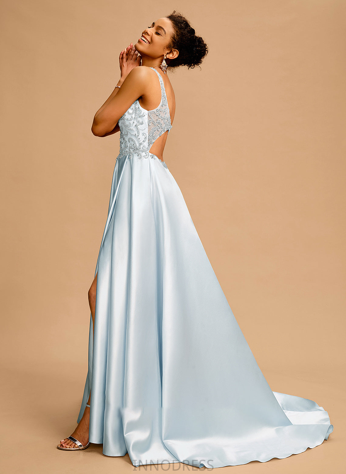 Abbey Prom Dresses Train V-neck With Beading Ball-Gown/Princess Satin Sweep
