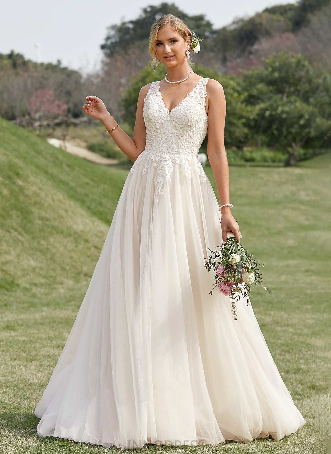 Wedding V-neck Lace Dress Court Wedding Dresses Tulle Train Ball-Gown/Princess Lola