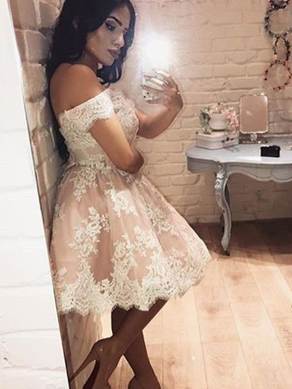 A-Line/Princess Sleeveless Martina Homecoming Dresses Lace Off-The-Shoulder Short/Mini Dresses