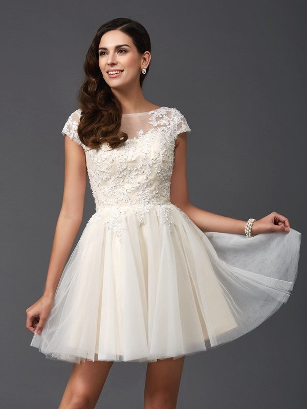A-Line/Princess Scoop Applique Short Sleeves Short Liana Homecoming Dresses Net Dresses